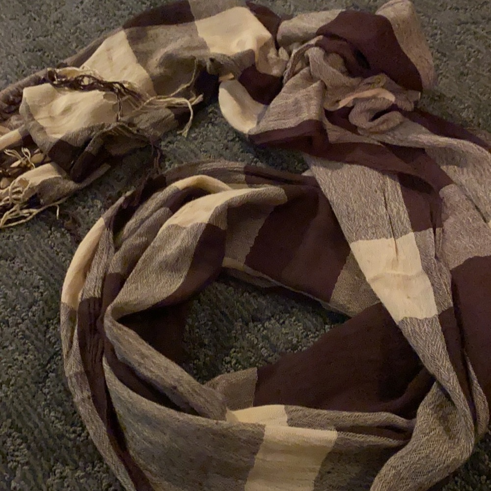 Checkered, spring/autumn scarf!!